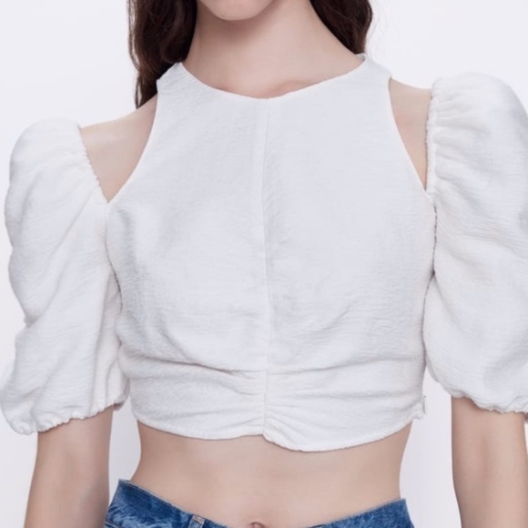 Zara Tops - NWT Zara Cut out Crop Top